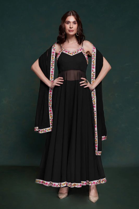 Schwarzer Georgette-Salwar-Anzug mit trendigem Dupatta