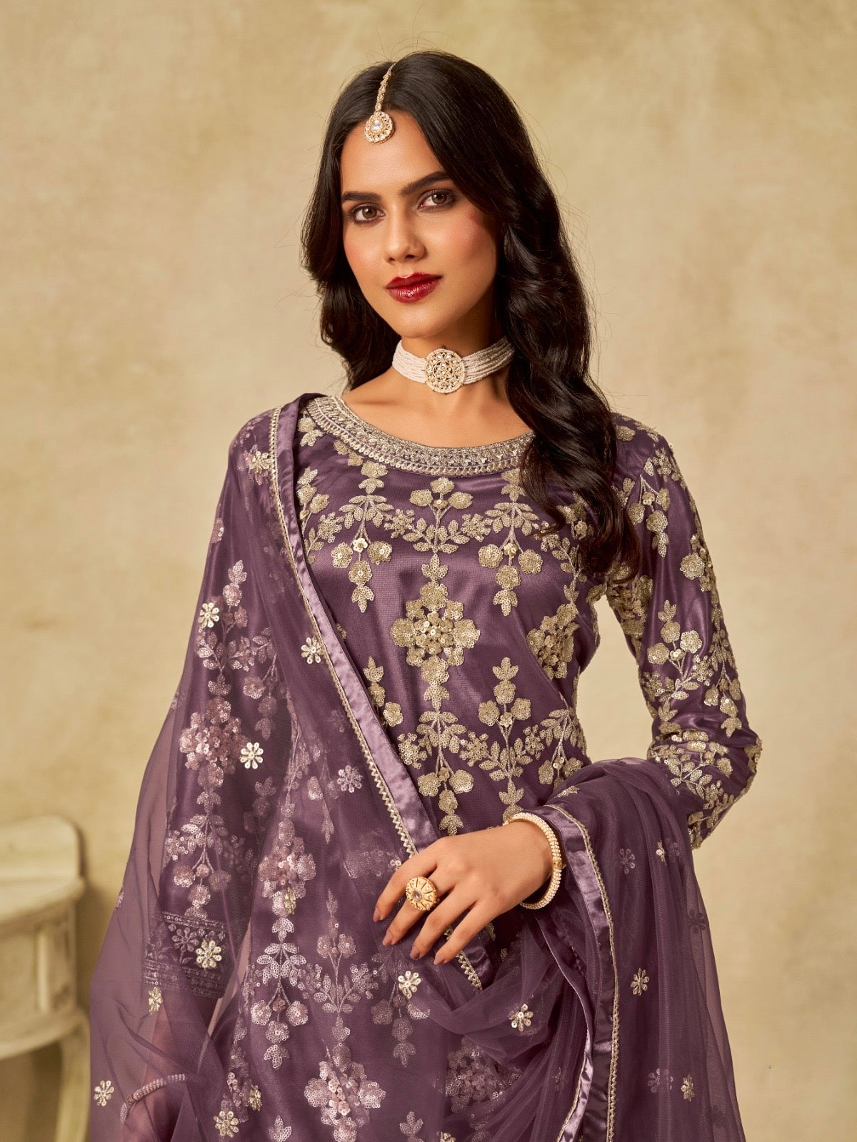 Salwar suit violet prune en net COLLECTION SIMARAN