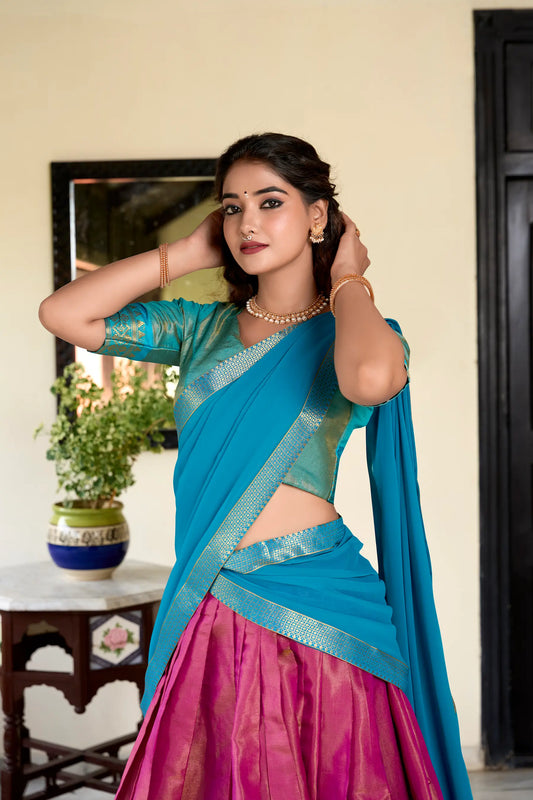 Kanchipuram, rosa Lehenga Choli mit Zari-Stickerei