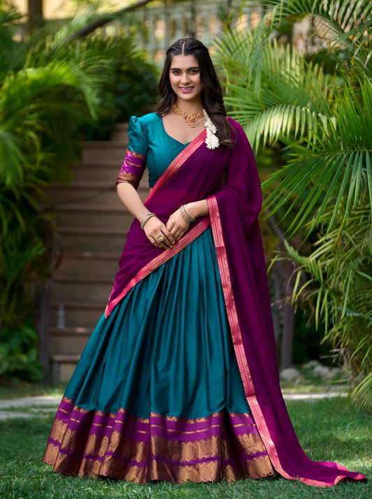 Blaugrünes Polycotton-Lehenga-Choli mit Zari-Webarbeit