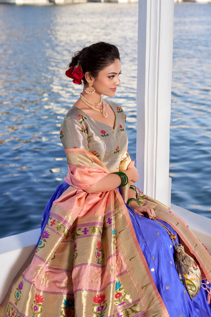 Lehenga Choli Paithani en Soie Jacquard Bleu Lotus avec Tissage Zari