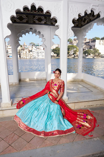 Lehenga Choli Paithani bleu mer en soie jacquard avec tissage Zari