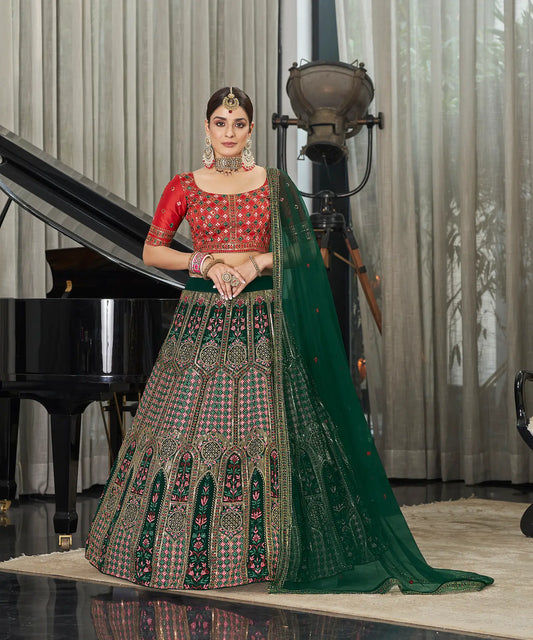 Lehenga Choli en Soie Verte avec Broderie en Fil et Sequins