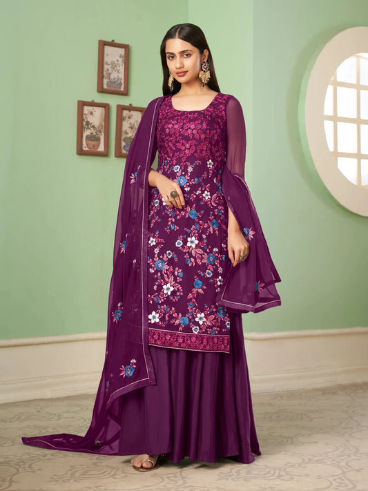 Lila Georgette Palazzo Set mit schwerer Stickerei, begleitet von einem Dupatta