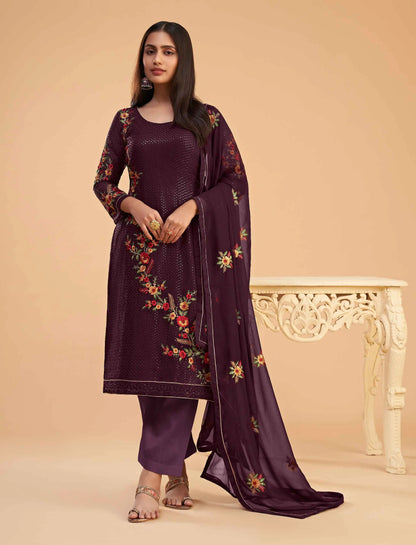 Ensemble Salwar en Georgette Violet foncé avec Broderie en Sequins et Dupatta