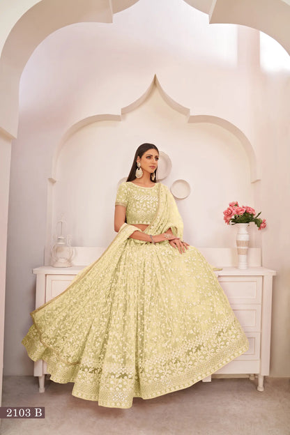 Lehenga Choli jaune citron en filet avec broderie en fil de coton blanc, travail de zari et sequins