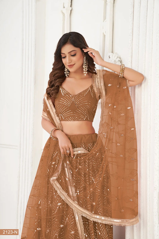 Lehenga Choli en filet marron avec broderie en fil, travail de miroirs et broderie de sequins