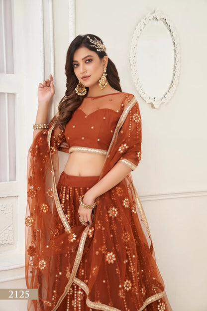 Lehenga Choli Marron en Tulle avec Broderie au Fil, Miroirs en Papier et Dentelle Élégante