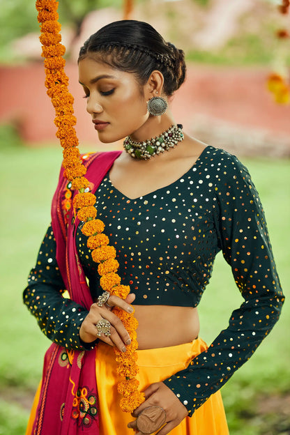 Lehenga Choli Navratri jaune et vert foncé imprimé numérique floral en coton maslin