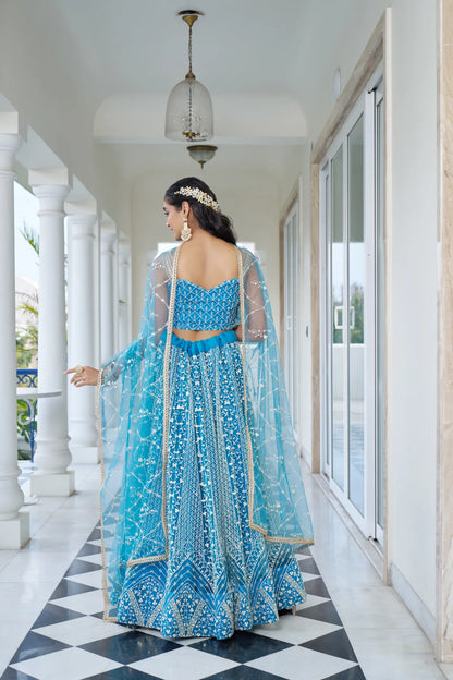 Lehenga Choli Ensemble Bleu Ciel  | Tulle avec Broderies Coton et Sequins | Modèle chargé pour Occasions