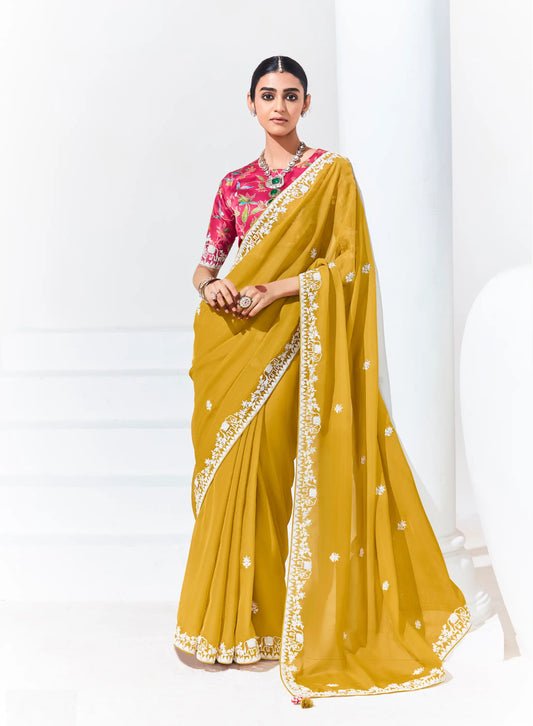 Sari jaune en organza de verre avec imprimé numérique, broderie au fil et aux sequins
