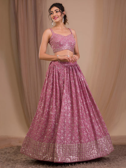 Lehenga rose en georgette léger avec broderies zari