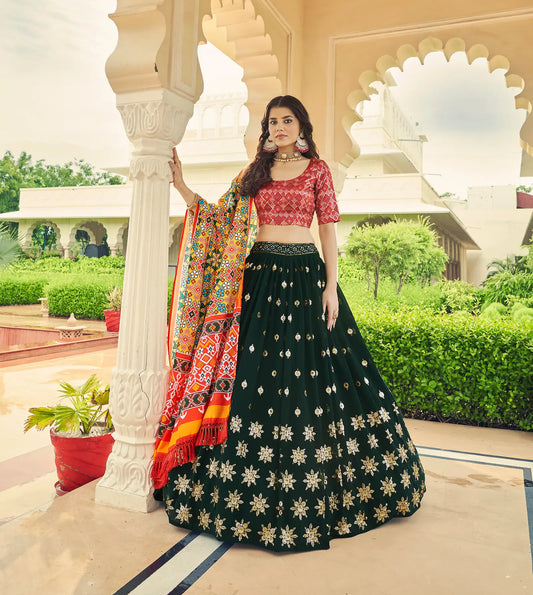 Lehenga Choli vert en georgette, orné de broderies au fil et de sequins