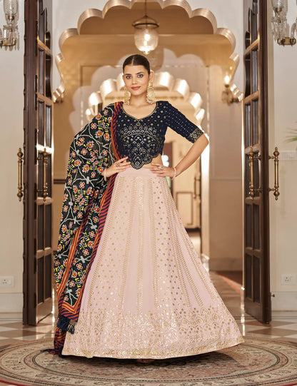 Lehenga Choli en georgette rose clair et bleu marine, orné de broderies au fil et de sequins
