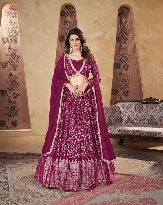 Ensemble Lehenga Rose Vif | Georgette avec Travail de Feuille Métallique
