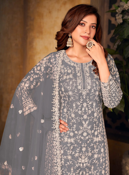 Salwar suit en filet gris avec broderie au fil et sequins