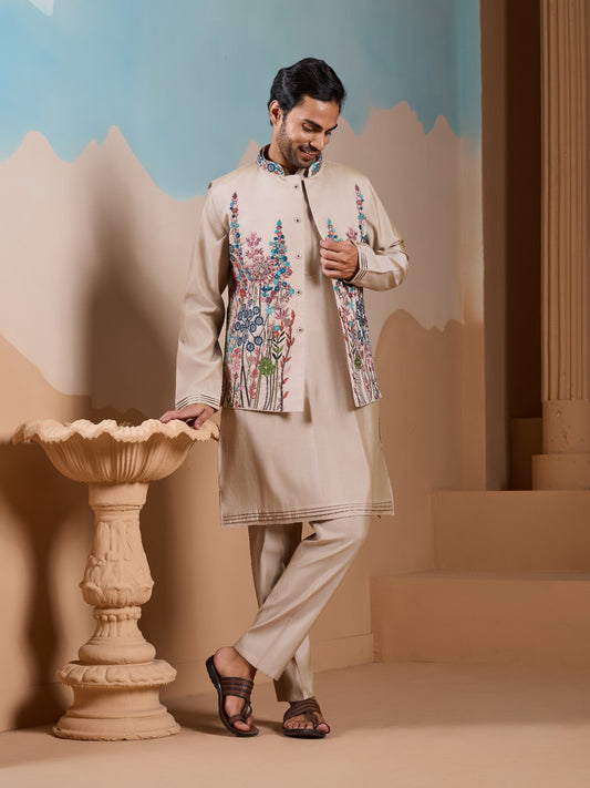 Ensemble Kurta Homme avec Veste Beige et broderies de fleurs romantiques COLLECTION ARVIN