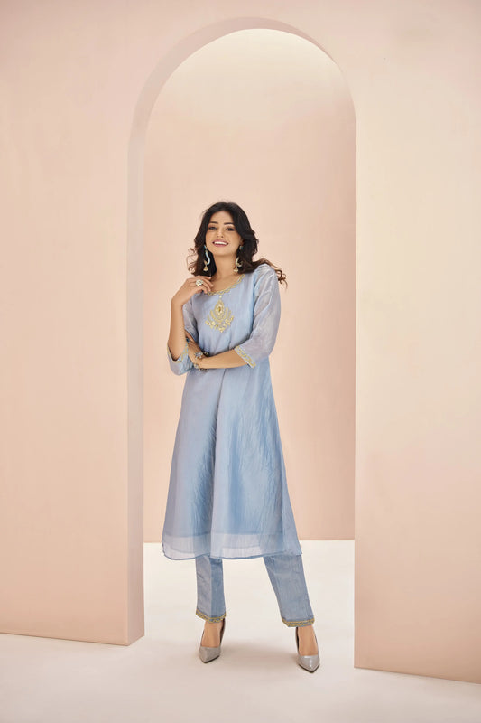 Salwar kameez en organza bleu-vert