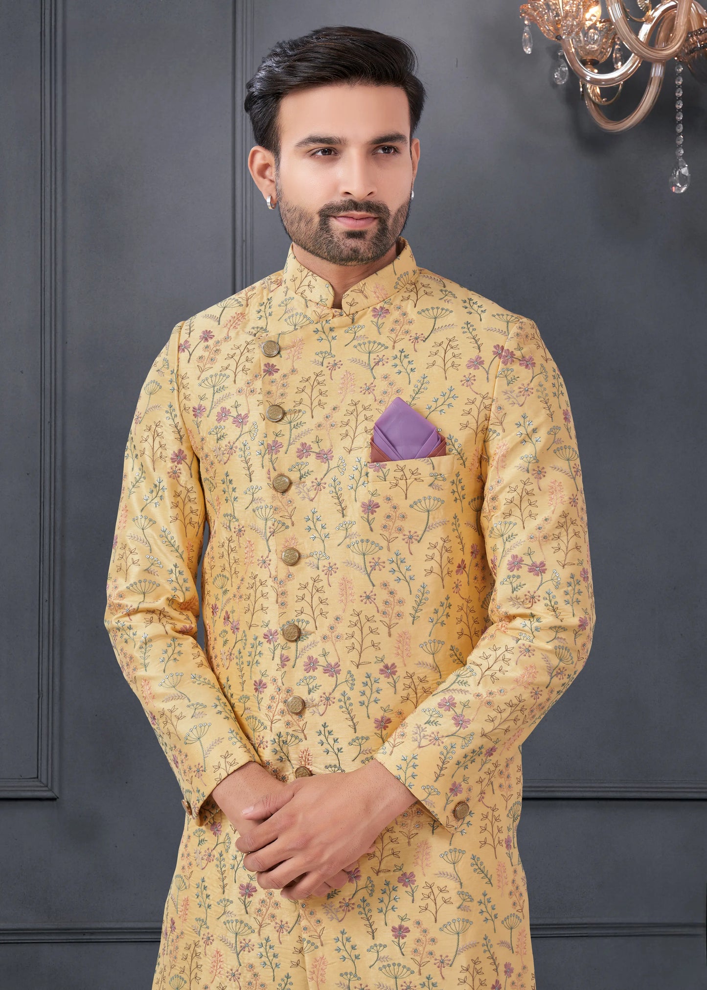 Ensemble Kurta Sophistiqué jaune avec broderies fleurs en soie COLLECTION ROSHAN