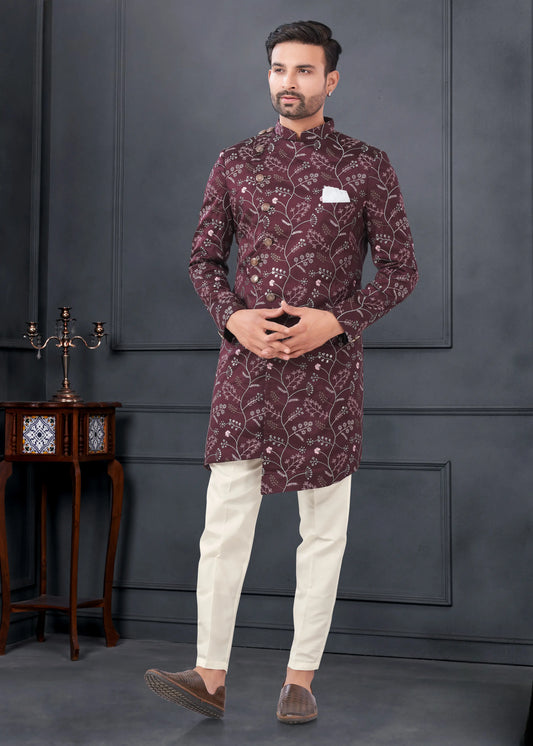 Ensemble Kurta Sophistiqué marron bordeaux avec broderies fleurs en soie COLLECTION ROSHAN