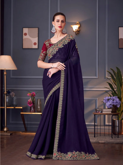 Sari de soirée violet foncé en soie chiffon avec broderie au fil et sequins