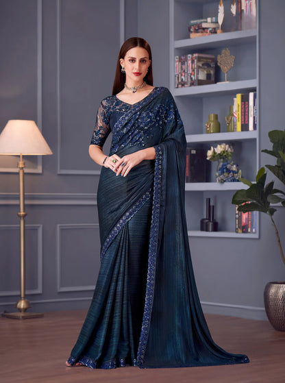 Sari de soirée en soie pailletée bleu marine avec broderie au fil et aux sequins