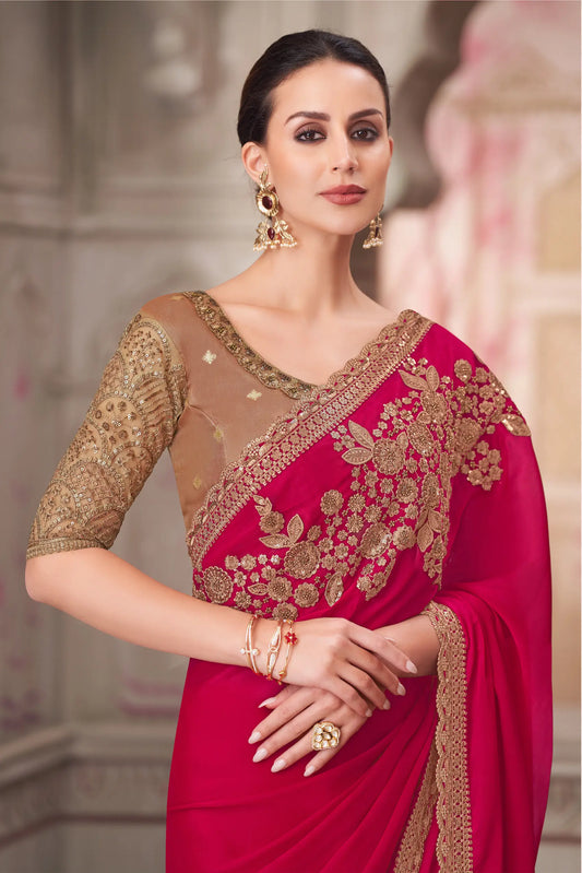 Sari de soirée en soie rouge cerise avec broderie de sequins et fils