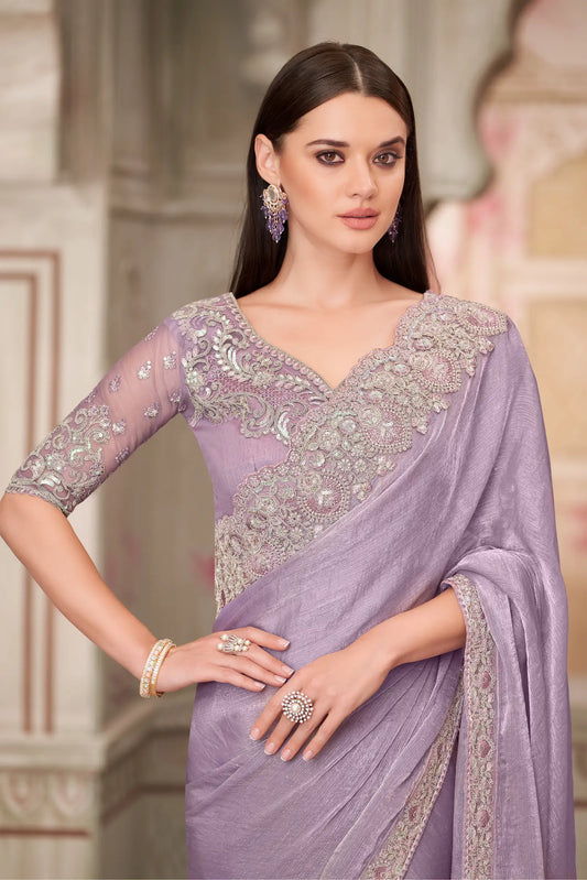 Sari de fête en soie chiffon lavande avec broderie au fil et sequins