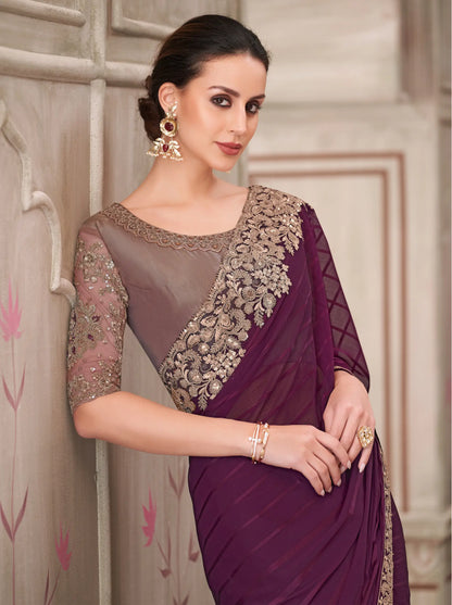 Sari de soirée en georgette violet foncé avec broderie au fil et sequins