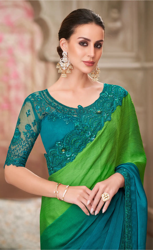 Sari de soirée en satin chiffon verte et bleue lagon dégradé avec broderie au fil et sequins