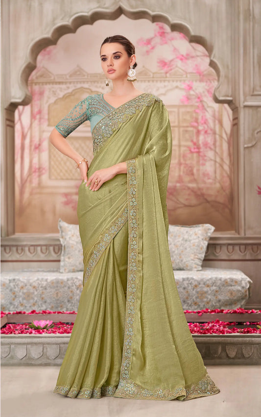 Sari de soirée en mousseline de soie glass vert olive avec travail de sequins et broderie au fil