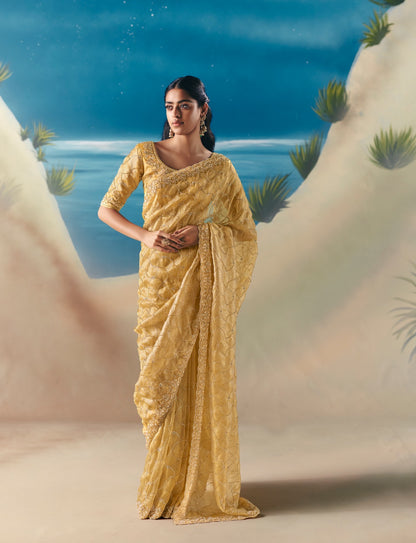 Sari jaune clair aux broderies de sequins et pierres scintillantes COLLECTION ANVESHI