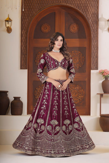 Lehenga bordeaux rouge scintillant en soie chinon et zari COLLECTION SANIYA