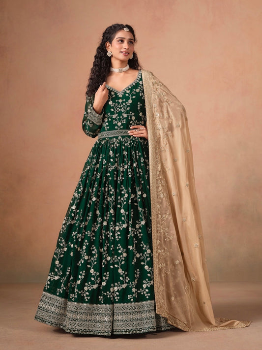 Eleganter rosa-grauer Braut-Lehenga mit Zarkan-Stickerei und Pailletten