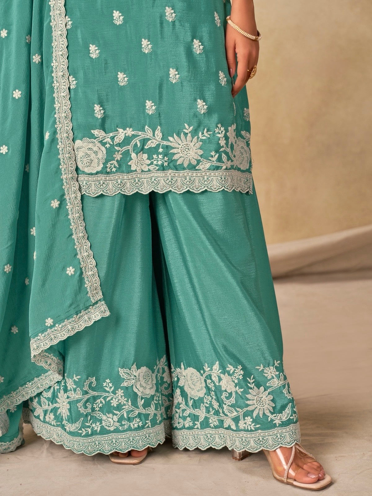 Salwar Palazzo bleu turquoise en soie chinon COLLECTION DIYA