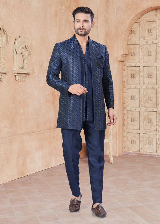 Himmelblaue Baumwoll-Kurta mit Fadenstickerei und Pailletten