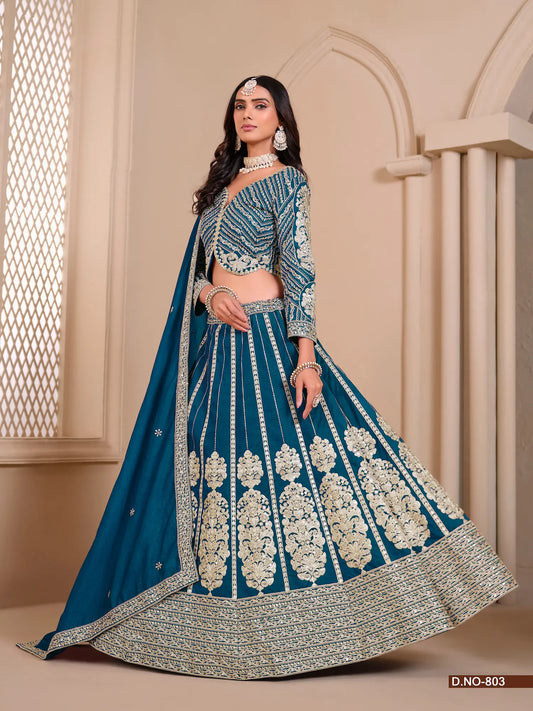 Blaugrün schimmerndes Lehenga Choli aus Kunstseide mit Fadenstickerei und Pailletten