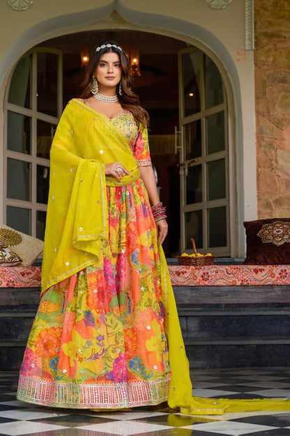 Lehenga jaune vif en soie tabby et organza avec imprimé de fleurs multicolores COLLECTION RHEANNA