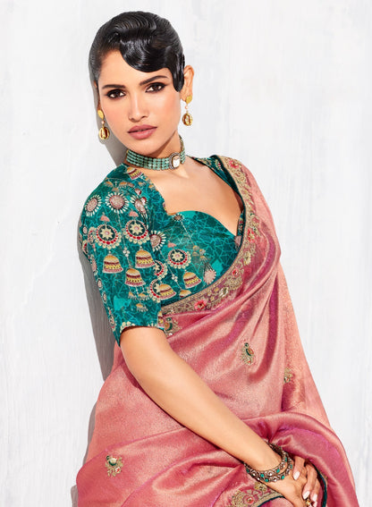 Sari rose clair glam organza fantaisie avec broderies COLLECTION LEYAA