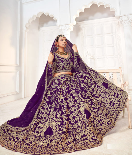 Eleganter rosa-grauer Braut-Lehenga mit Zarkan-Stickerei und Pailletten