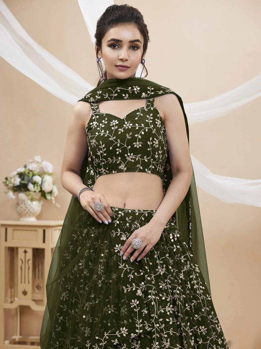 Lehenga en Georgette Vert Olive Foncé avec Broderie en Sequins et Zari