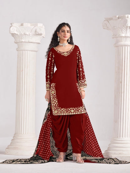 Salwar Suit rouge foncé aux détails dorés en soie chanderi COLLECTION MEHER