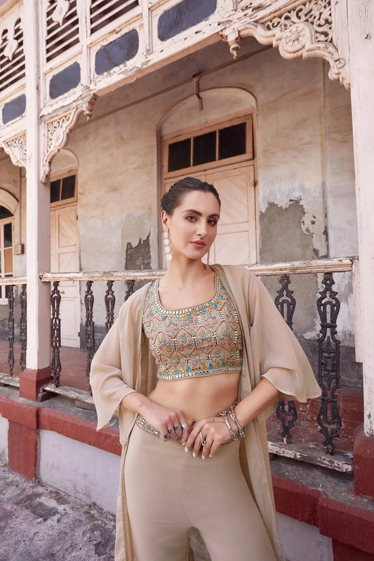 Elegantes indo-westliches Sharara-Set in Dunkelbeige mit handbestickter Jacke ANAYA COLLECTION