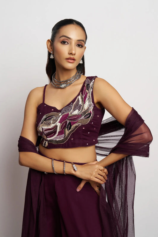 Traubenviolettes indo-westliches Sharara-Set für Partykleidung mit Handarbeit und Dupatta