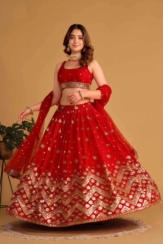 Lehenga rouge en georgette avec broderies de sequins et zari
