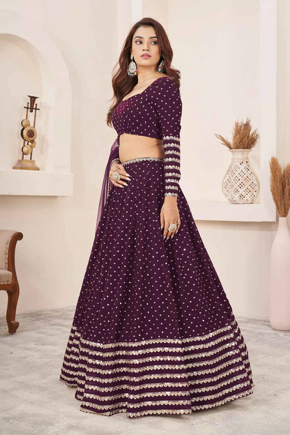 Lehenga Choli en Georgette violet foncé avec Broderies Zari et Sequins