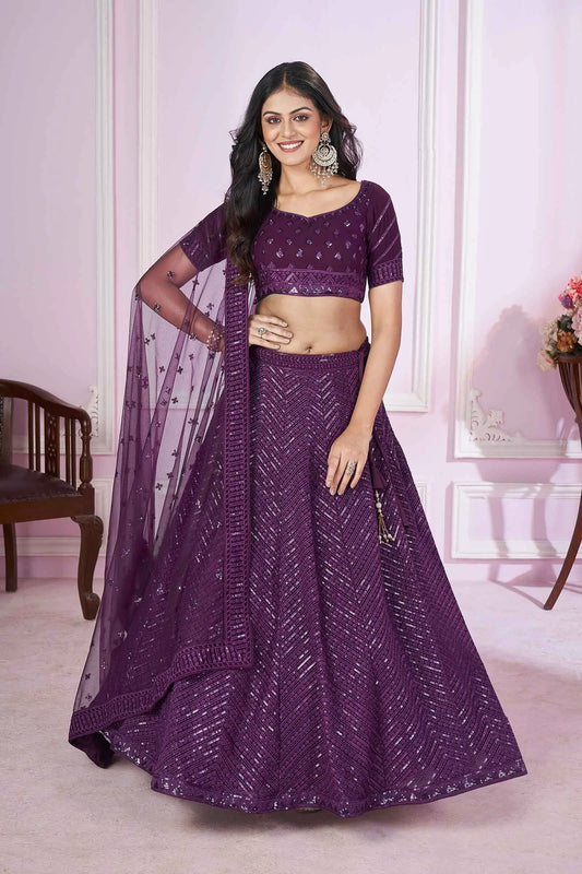 Lehenga en georgette violet avec broderie de sequins et de fils COLLECTION PRISHA