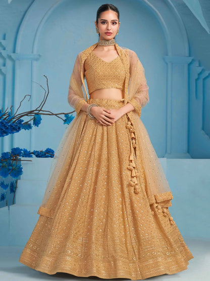 Üppiger beigefarbener Abend-Lehenga mit Paillettenstickerei und Dupatta