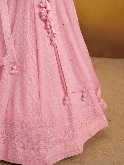 Lehenga en georgette rose clair somptueux avec broderie en sequins et dupatta