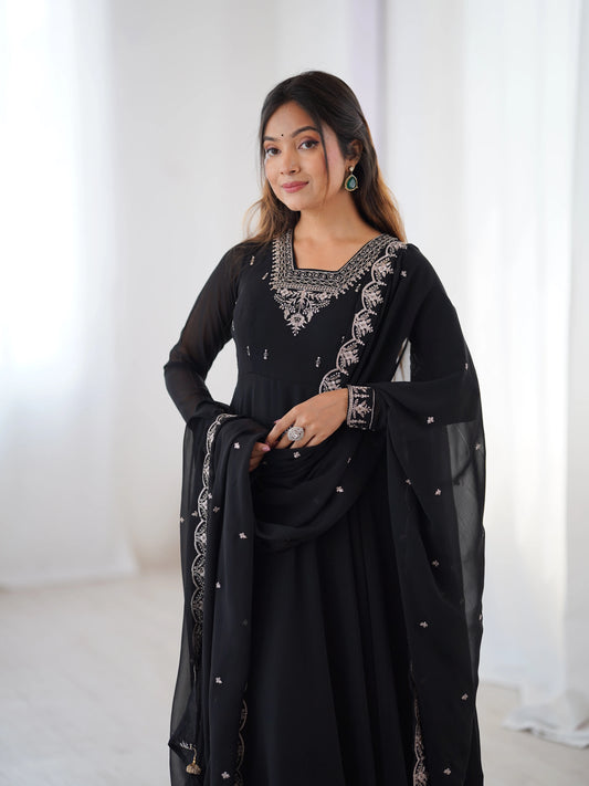 Schwarzes Anarkali-Kleiderset
